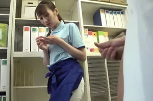 Cấp trên với vẻ ngoài hiền lành mà tôi thầm yêu không ngờ lại “dâm” thế này