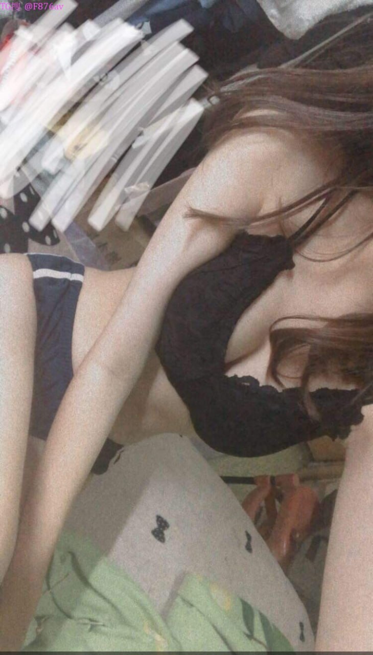 Hành em đĩ dâm âm đạo khít rã rời chân tay